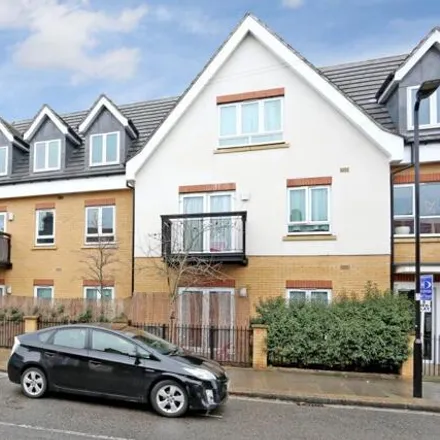 Rent this 1 bed apartment on Featherstone Court in Featherstone Road, London
