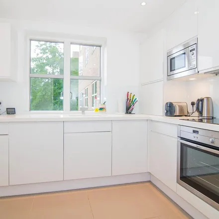 Rent this 2 bed apartment on Skelwith Road in London, W6 9EX