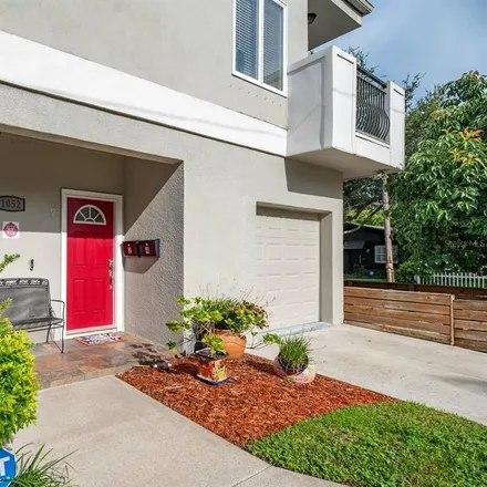 Image 7 - 1052 6th Street North, Saint Petersburg, FL 33701, USA - Townhouse for sale