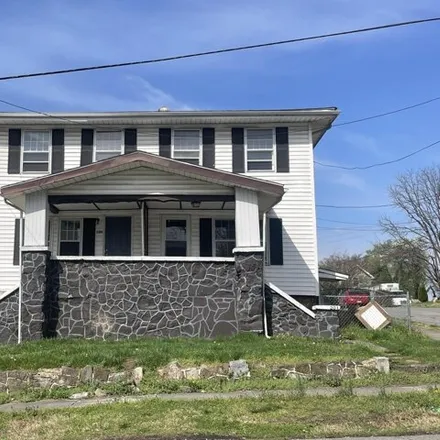 Rent this 3 bed house on 1799 Campbell Avenue Southeast in Roanoke, VA 24013