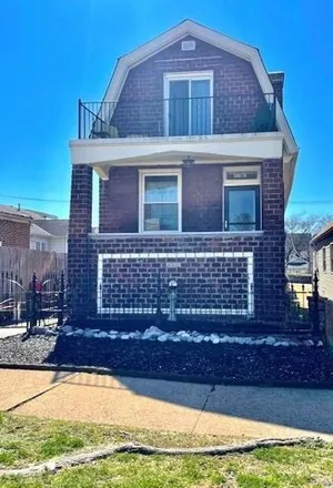 Buy this 2 bed house on Lorenzo's Trattoria in Daggett Avenue, Gratiot