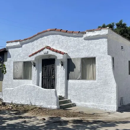 Buy this 4 bed house on 10817 San Jose Avenue in Lynwood, CA 90262