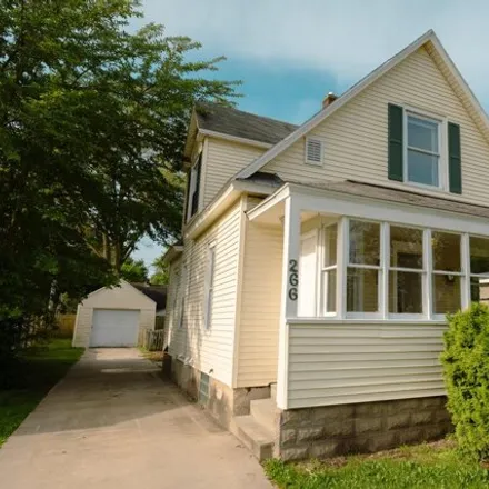 Buy this 3 bed house on 268 West 21st Street in Holland, MI 49423