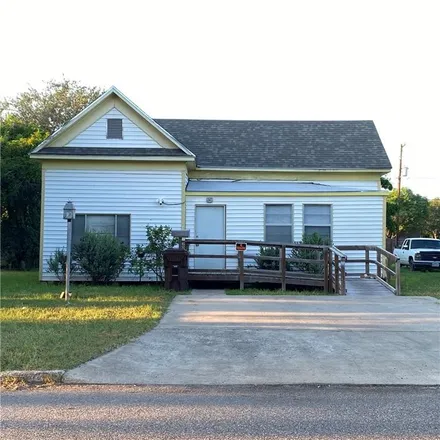 Buy this 3 bed house on 208 East Fordyce Avenue in Kingsville, TX 78363