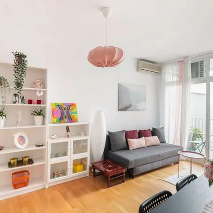 Rent this 3 bed apartment on Outlet El Corte Inglés in Avinguda Meridiana, 08001 Barcelona