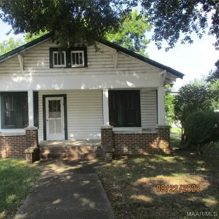 Buy this 3 bed house on 2183 Broad Street in Selma, AL 36701