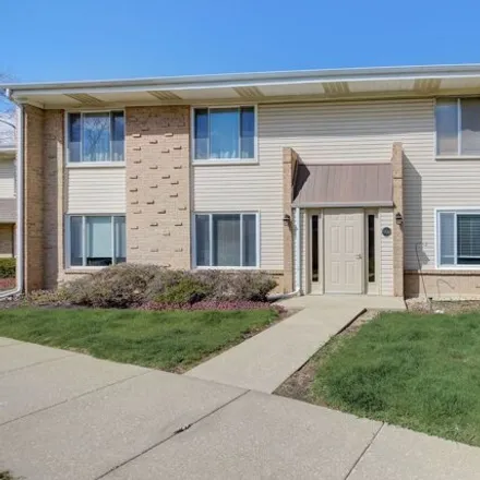 Buy this 2 bed condo on Scott R. Triphahn Community Center & Ice Arena in 1685 West Higgins Road, Hoffman Estates