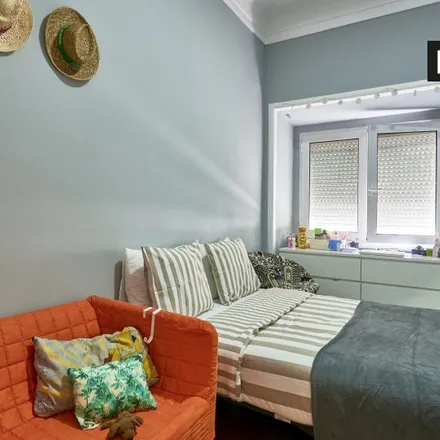 Rent this 8 bed room on Matricauto in Avenida Óscar Monteiro Torres 50-A, Lisbon