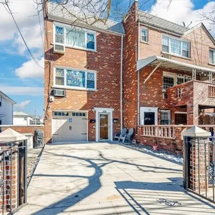 Buy this 5 bed house on 536 Throgs Neck Expressway in New York, NY 10465