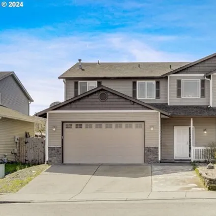 Buy this 5 bed house on 8801 Northeast 86th Street in Vancouver, WA 98662