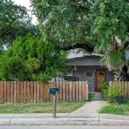 Image 1 - 418 W Vestal Pl, San Antonio, Texas, 78221 - House for sale