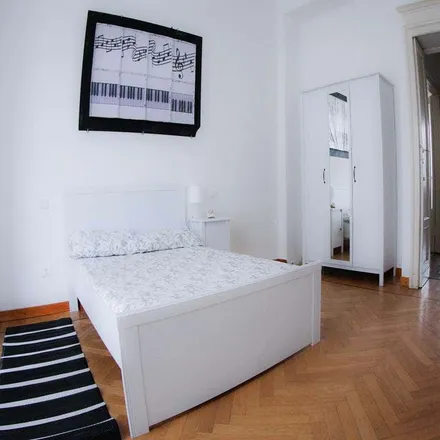 Rent this 5 bed room on Ambrosiana in Viale Regina Giovanna, 42
