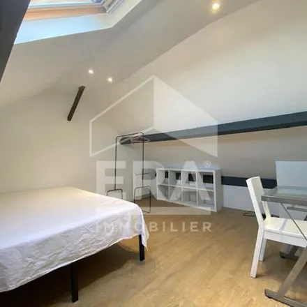 Rent this 1 bed apartment on 119 Rue du Vauxhall in 62100 Calais, France