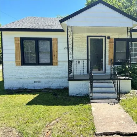 Buy this 3 bed house on 5398 East Ute Place in Tulsa, OK 74115