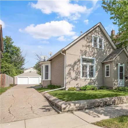 Buy this 3 bed house on 905 3rd Street East in Saint Paul, MN 55106