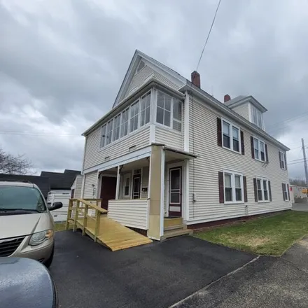 Buy this studio house on 86-84 Lincoln Avenue in Rumford, Oxford County