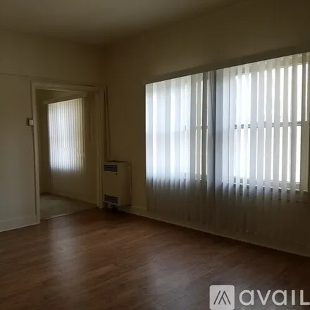 Image 3 - 246 S Kenmore Ave, Unit 104 - Apartment for rent