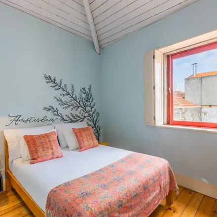 Rent this 1 bed apartment on Rua de Trás in 4050-546 Porto, Portugal