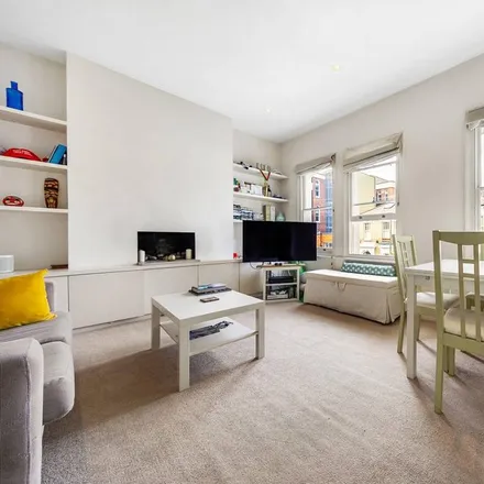 Image 2 - Kelmscott Road, London, SW11 6QX, United Kingdom - Apartment for rent