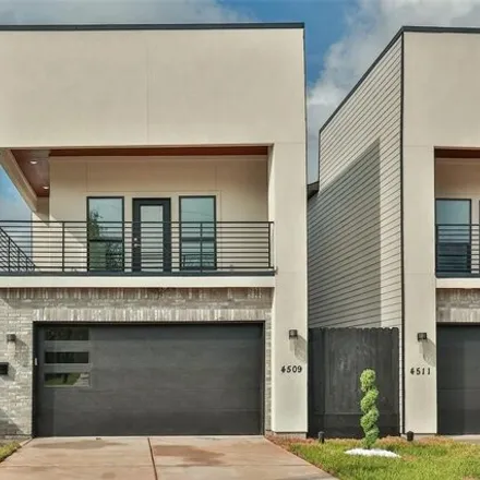 Image 2 - 4567 Galesburg Street, Sunny Side, Houston, TX 77051, USA - House for sale