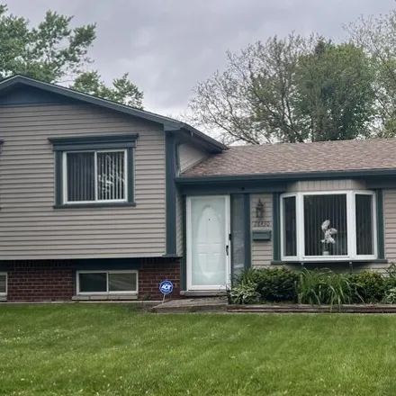 Buy this 3 bed house on 28450 Meadow Court in Romulus, MI 48174