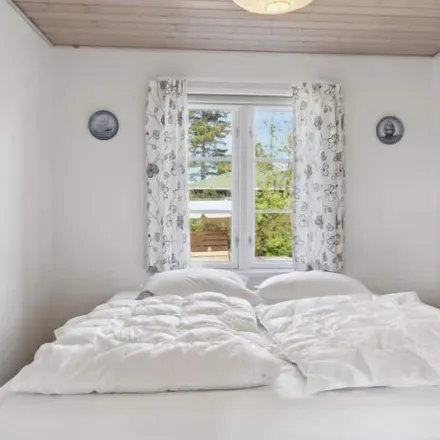 Rent this 1 bed house on Asperup Kirke in Kirkestræde, 5466 Asperup