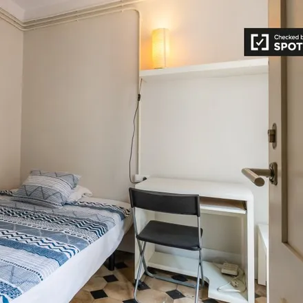 Rent this 5 bed room on Basílica dels Sants Màrtirs Just i Pastor in Carrer de Rere Sant Just, 08002 Barcelona