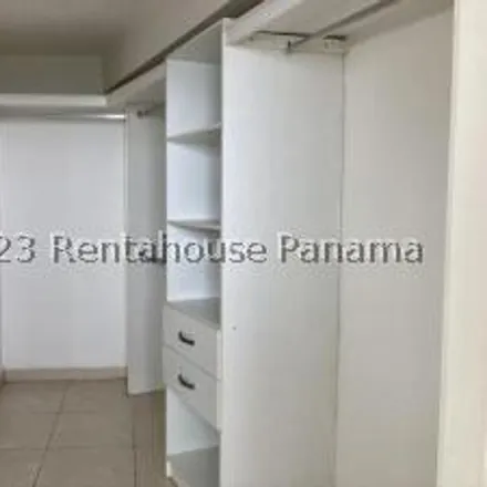 Rent this 2 bed apartment on Calle Los Pinos in Panamá La Vieja, 0816