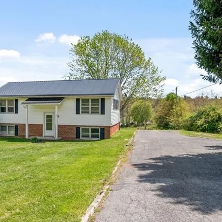Buy this 4 bed house on 400 Walton Furnace Road in Thorn Ferry, Wythe County
