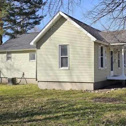 Image 3 - 200 Nebobish Street, City of Essexville, Hampton Charter Township, MI 48732, USA - House for sale