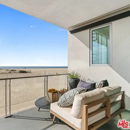 Image 1 - Venice Beach Apartments, Speedway, Los Angeles, CA 90296, USA - Condo for sale