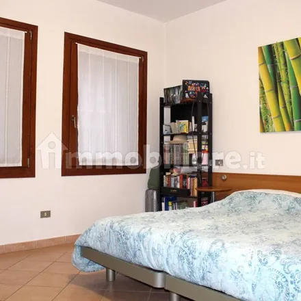 Rent this 2 bed apartment on Via Comotto in 37062 Villafranca di Verona VR, Italy
