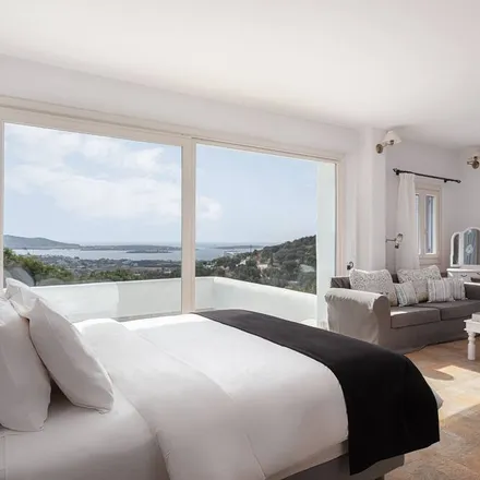 Rent this 5 bed house on Sarakiniko in Paros Regional Unit, Greece