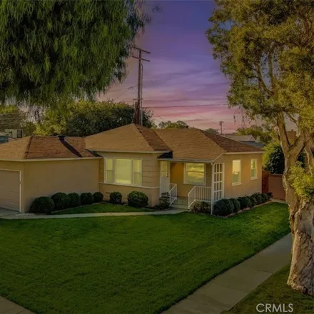 Buy this 2 bed house on 2702 Yearling Street in Lakewood, CA 90712