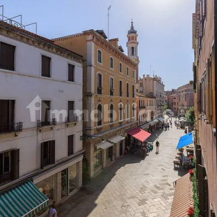 Rent this 5 bed apartment on Palazzo Michiel dalle Colonne in Ramo Dragan, 30121 Venice VE