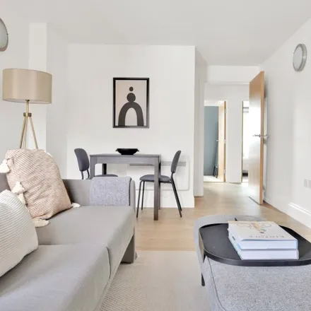 Rent this 2 bed apartment on William Davis Primary School in Wood Close, Spitalfields