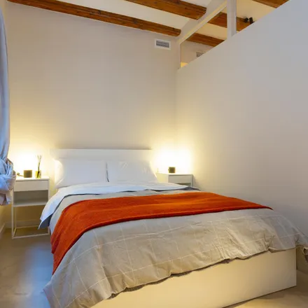 Rent this 2 bed apartment on Proper BCN in Carrer dels Banys Vells, 20