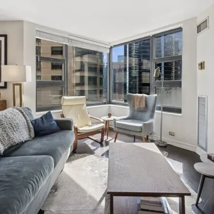 Image 4 - 401 East Ontario Street, Chicago, IL 60611, USA - Condo for sale