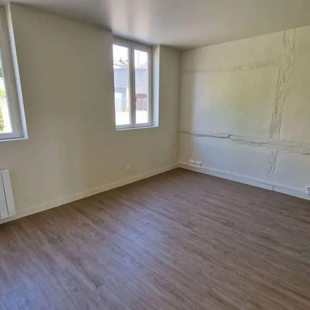 Rent this 2 bed apartment on 24 Rue Henri Dunant in 76000 Rouen, France