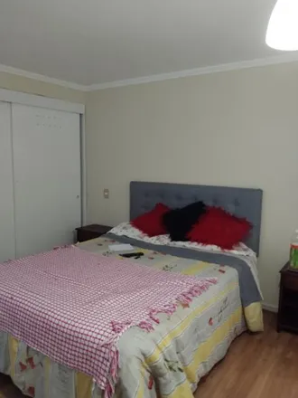 Rent this 2 bed apartment on Mall Marina Arauco Oriente in 3 Oriente, 252 0977 Viña del Mar