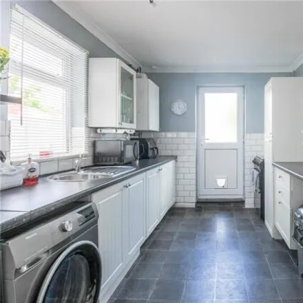 Image 4 - 203 Luckwell Road, Bristol, BS3 3HD, United Kingdom - Townhouse for sale