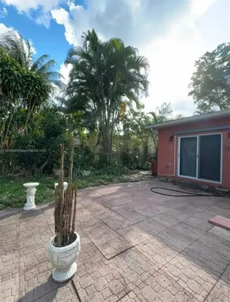 Image 4 - 1258 Northeast 17th Terrace, Fort Lauderdale, FL 33304, USA - House for sale