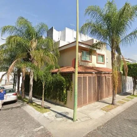 Buy this 3 bed house on Avenida Valdepeñas 8593 in Rinconada del Camichín, 45100 Zapopan