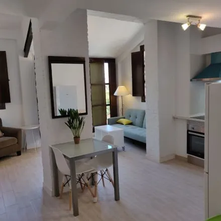 Image 3 - Carrer de Vidal Canelles, 21, 46011 Valencia, Spain - Apartment for rent