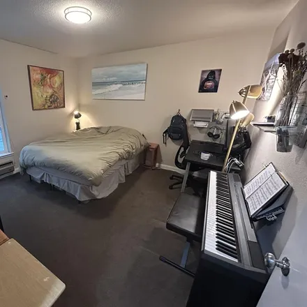 Rent this 1 bed room on 330 Fillmore Street in San Francisco, CA 94143