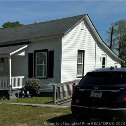 Buy this 2 bed house on 499 School Street in Lumberton, NC 28358