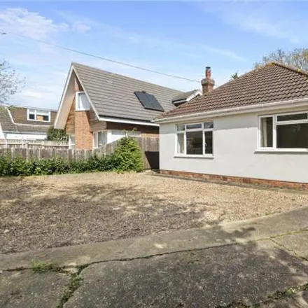 Rent this 3 bed house on Station Avenue in New Waltham, DN36 4QS