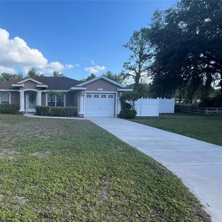 Buy this 2 bed house on 1019 Cr 467 in Lake Panasoffkee, Florida