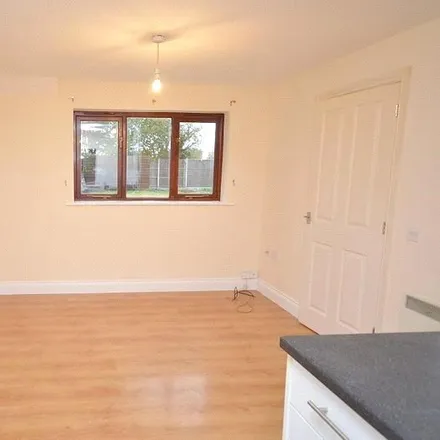 Image 6 - Fen Lane, London, RM14 3PR, United Kingdom - House for rent