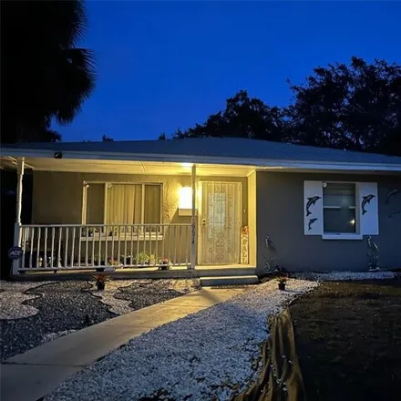 Buy this 4 bed house on 6676 30th Street South in Saint Petersburg, FL 33712